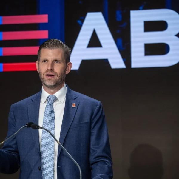 加密货币崩盘中，特朗普家族财富蒸发了多少