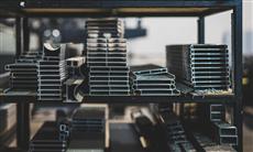 随着关税生效，美国钢铁出货量上升。