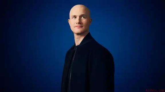 Coinbase CEO：比特币周期属正常现象，长期仍看涨